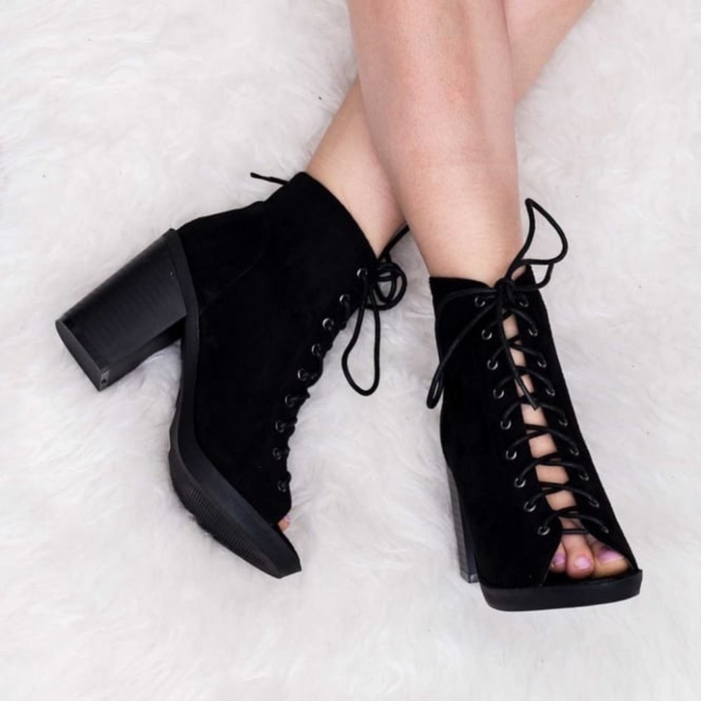 H&M black suede lace up low open toe block heel